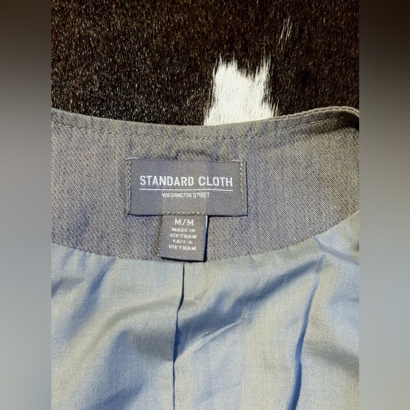 Standard Cloth Zip Up Grey Vest - Picture 2 of 3